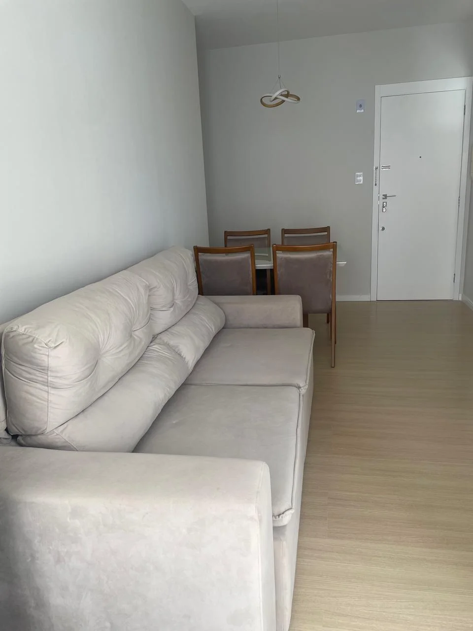Apartamento 2 Quartos - PORTEIRA FECHADA - MOBILIADO