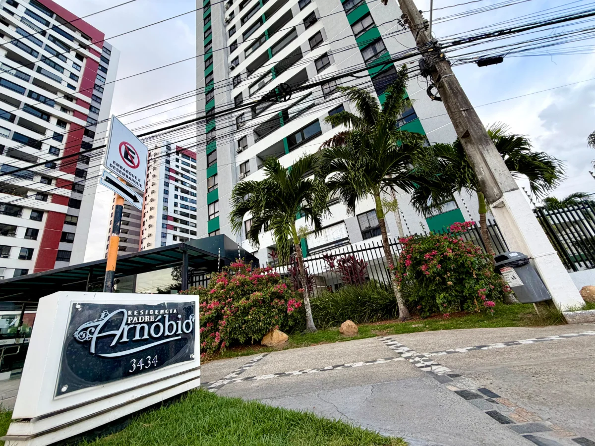 APARTAMENTO 3 QUARTOS + Dependência Completa de Empregada